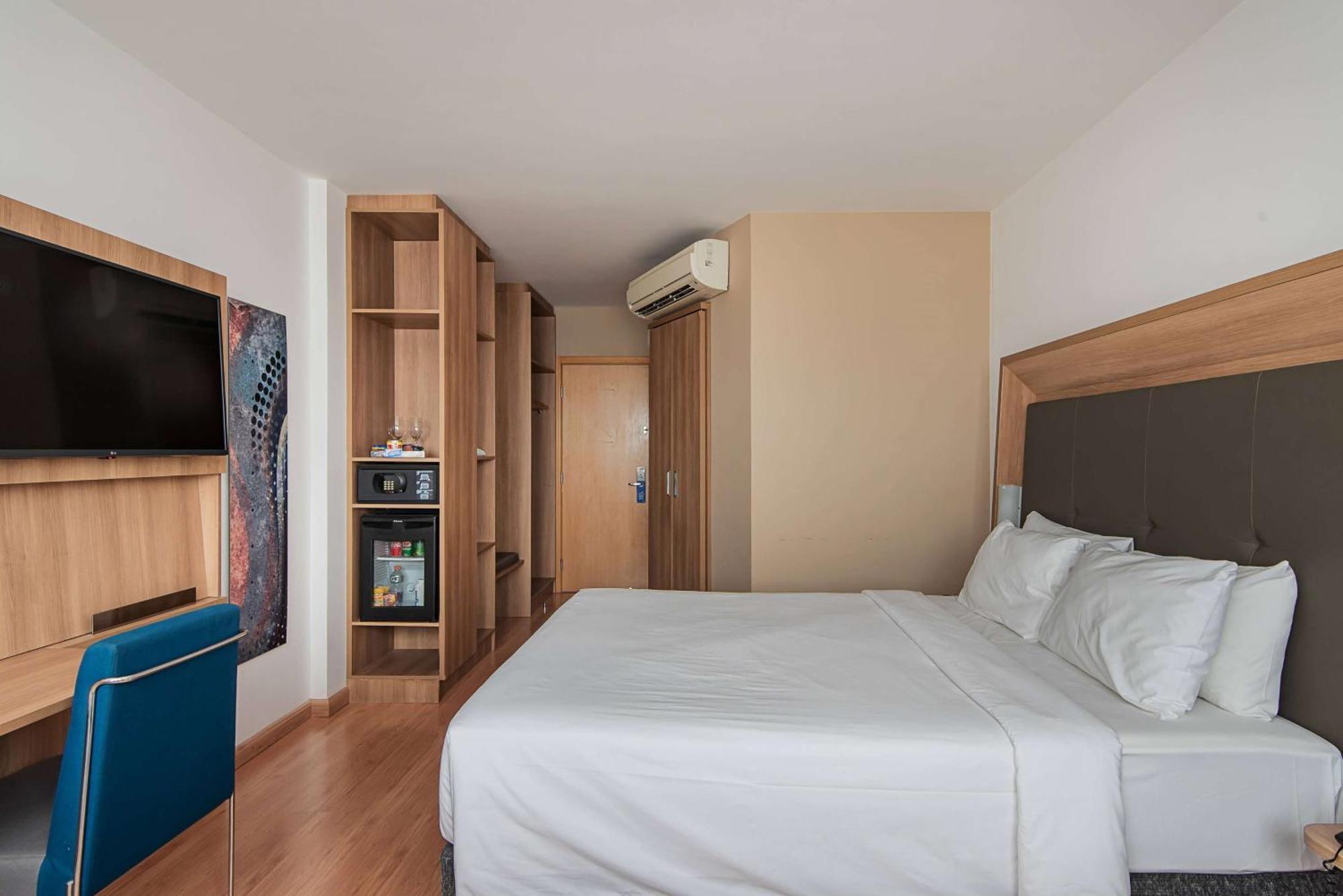 Wyndham Hangar Aeroporto Hotel 4*