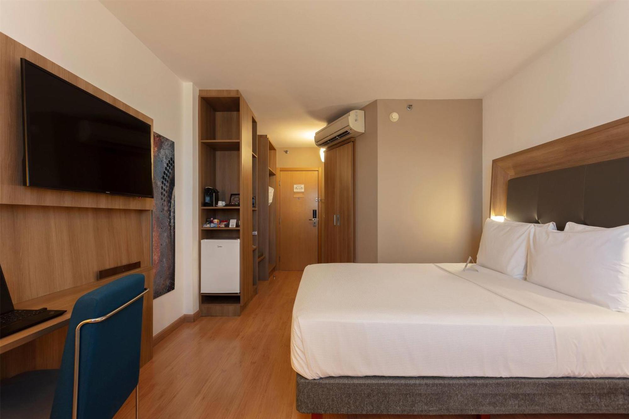 Wyndham Hangar Aeroporto Hotel 4*
